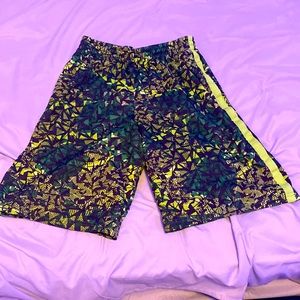 Good fitting and very comfortable Champion shirts Large(12-14).